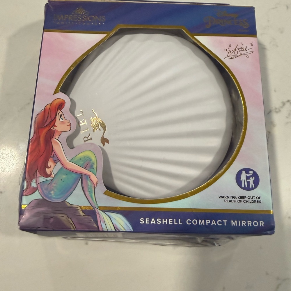 Impressions Seashell Compact Mirror - White